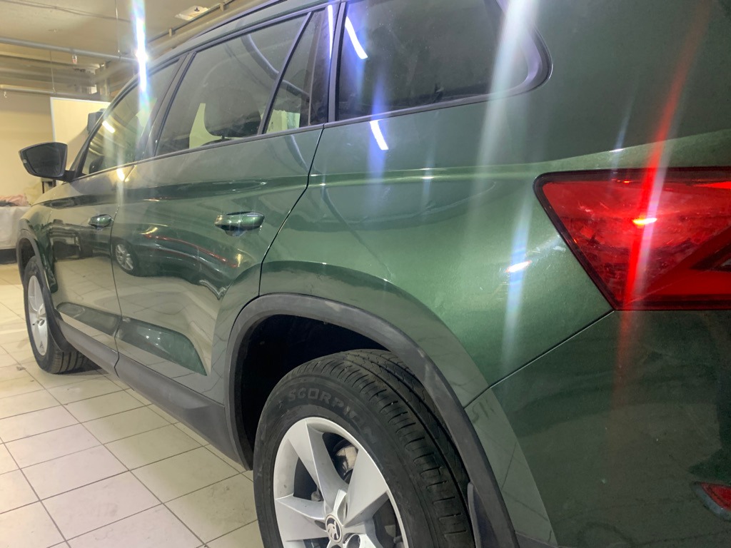 Заднее крыло Škoda — после ремонта SABR